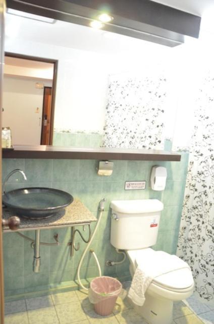 Hotel Baan Chalelarn HHQ Pokoj fotografie